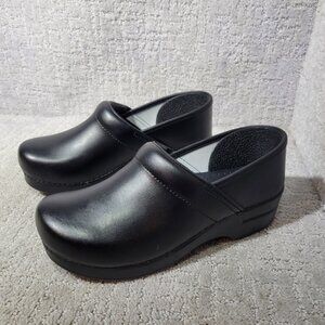 Dansko Professional Women's Size US 9.5/10 EU 40 Black Cabrio Leather Clog Shoes